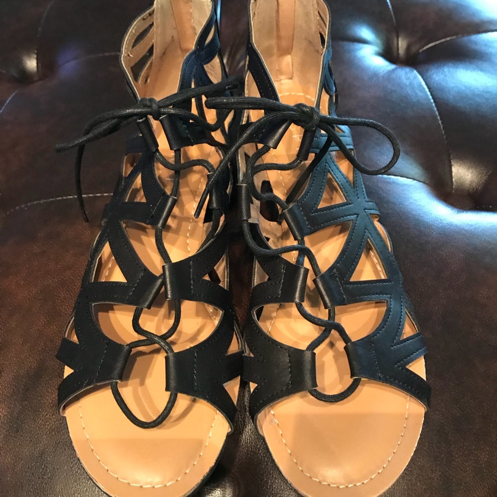 EUC black wedge sandals